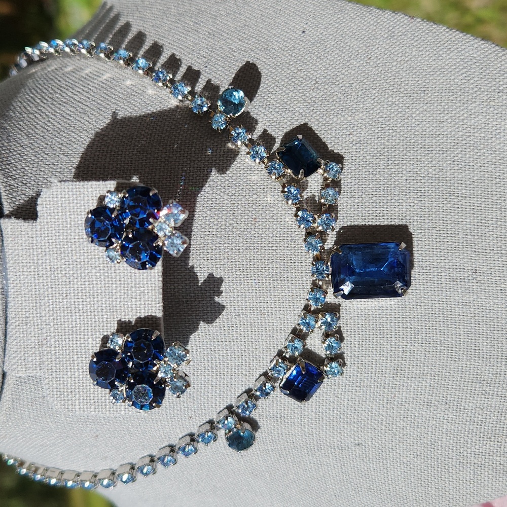 Vintage Sapphire Necklace / Chocker, Eàrrings & Ring Set - Picture 2 of 12